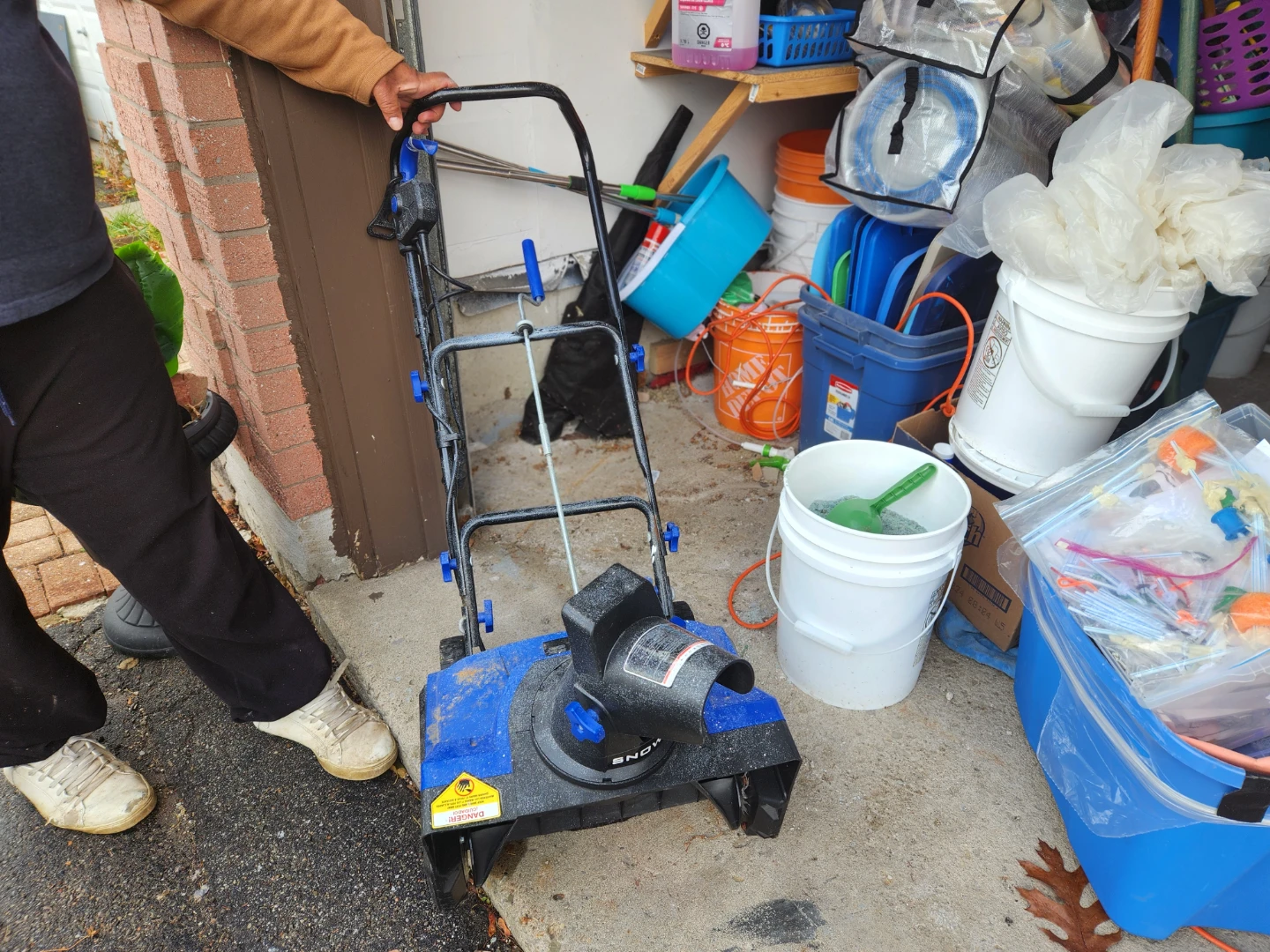 Snow Joe Electric Snow Thrower - photo 3