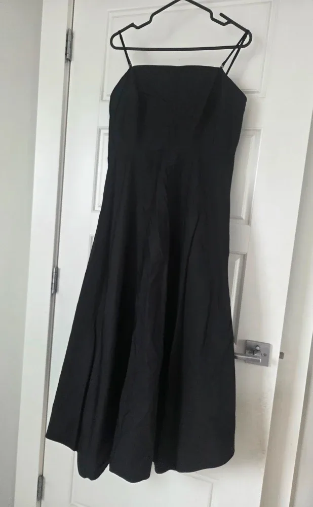 Brand New Banana Republic Black Dress - Size 10