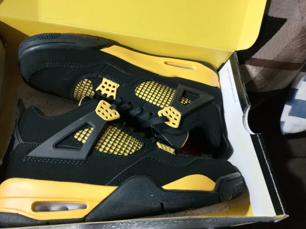 Nike Air Jordan 4 Retro Lightning Size 6Y