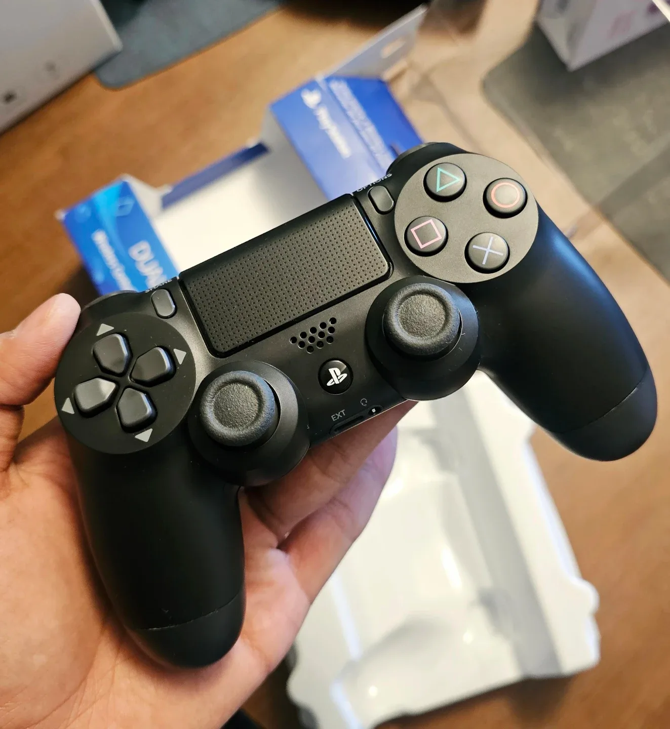 Sony PlayStation DualShock 4 Wireless Controller - New image indicator(2)