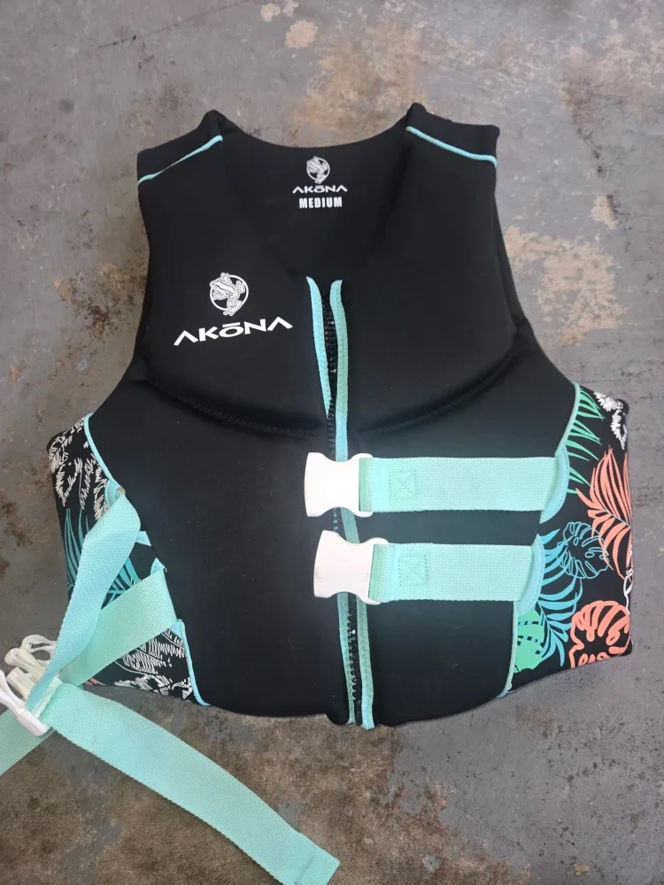 Akona Medium Life Vest - Great Condition!