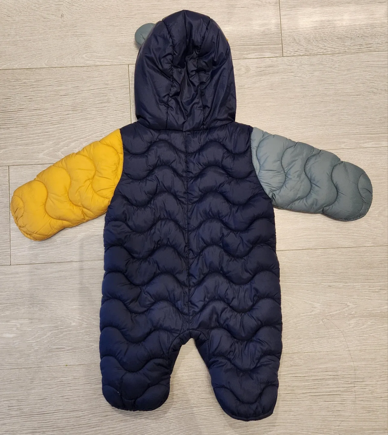 Baby 0-3 Month Snow Suit image indicator(7)