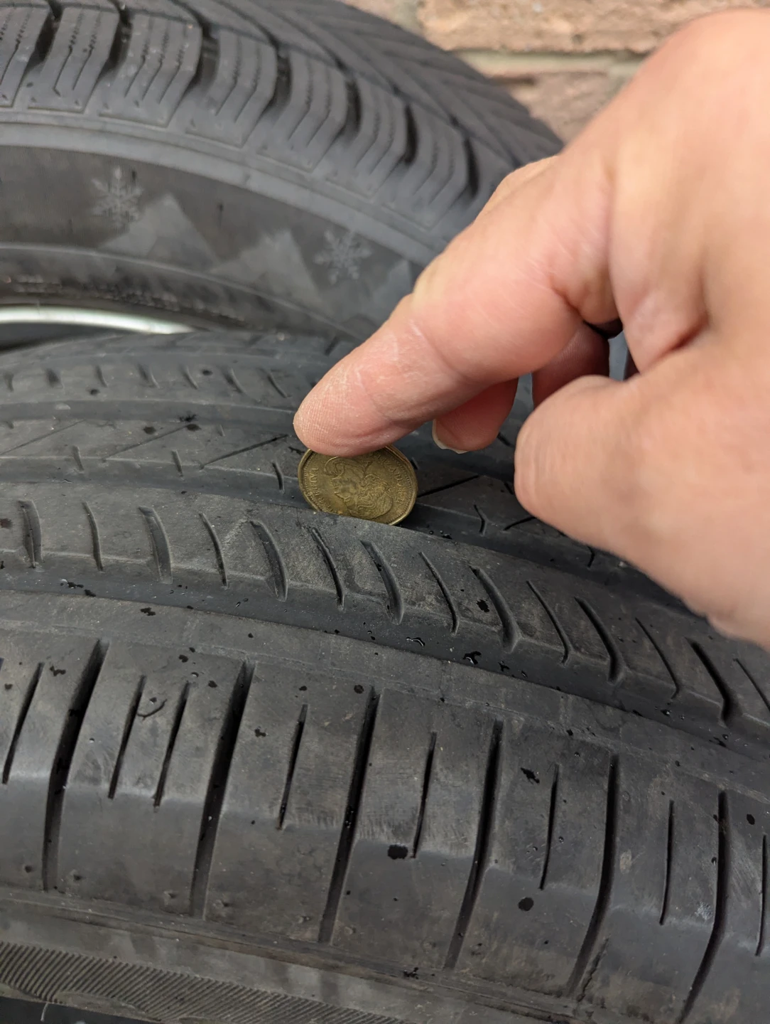 Linglong Crosswind Tires 195/65R15 - photo 4