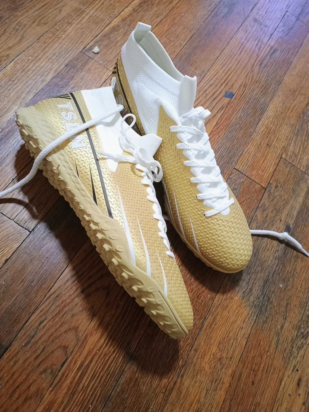 TSLN White/Gold Football Shoes image indicator(3)