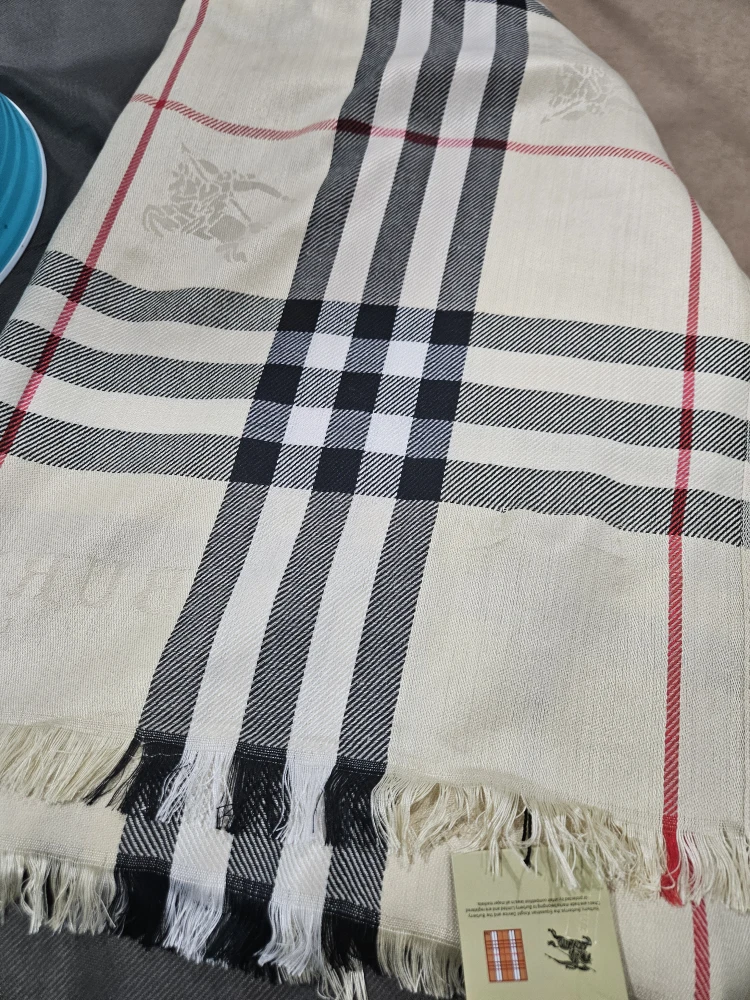 Burberry Plaid Scarf - photo 2