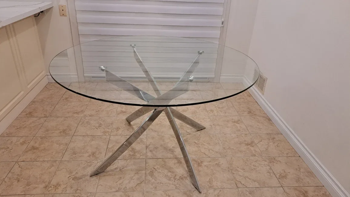 51" Glass Dining Table image indicator(3)