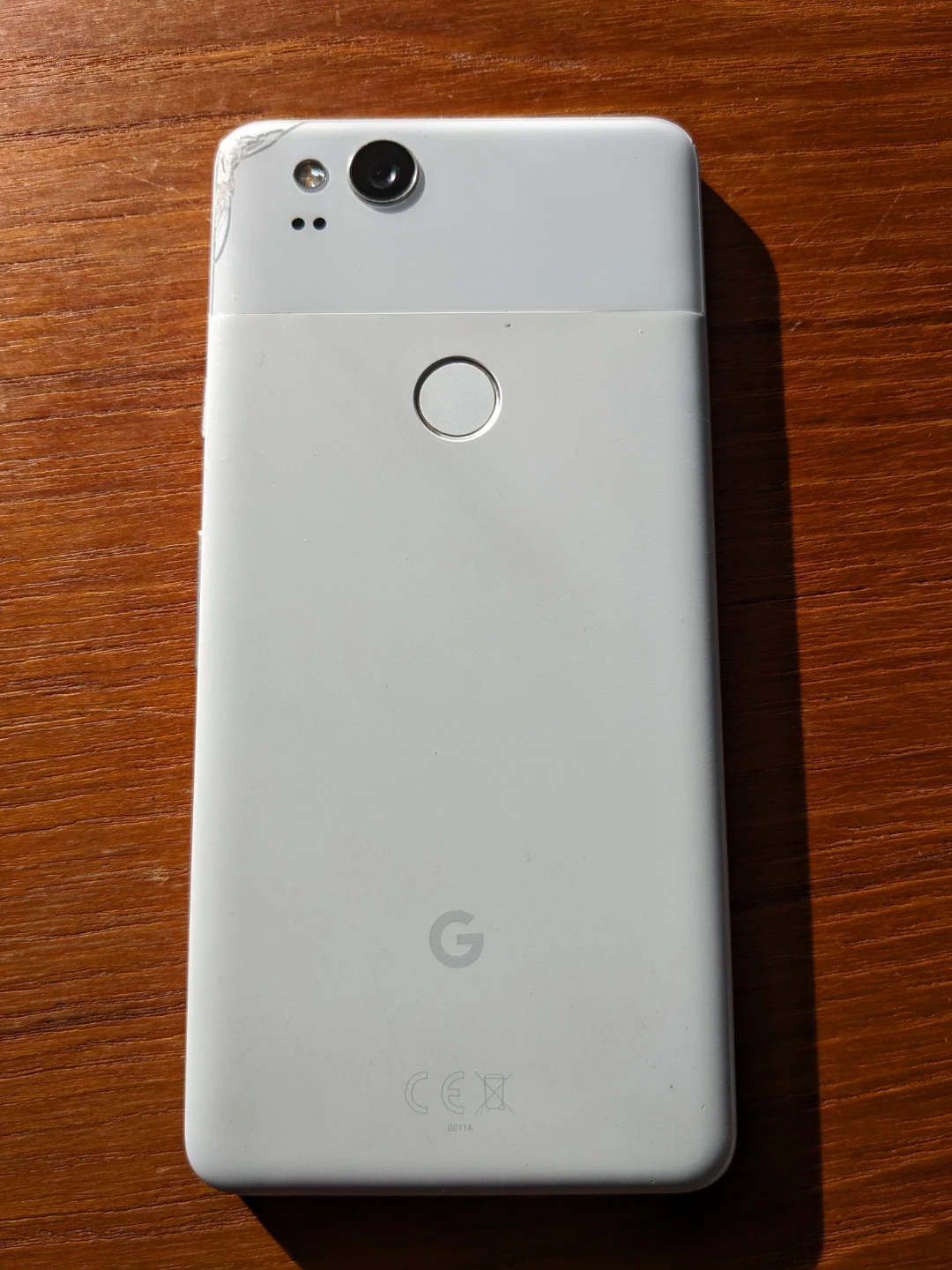 Google Pixel 2 - White - 64gb Unlocked - photo 2
