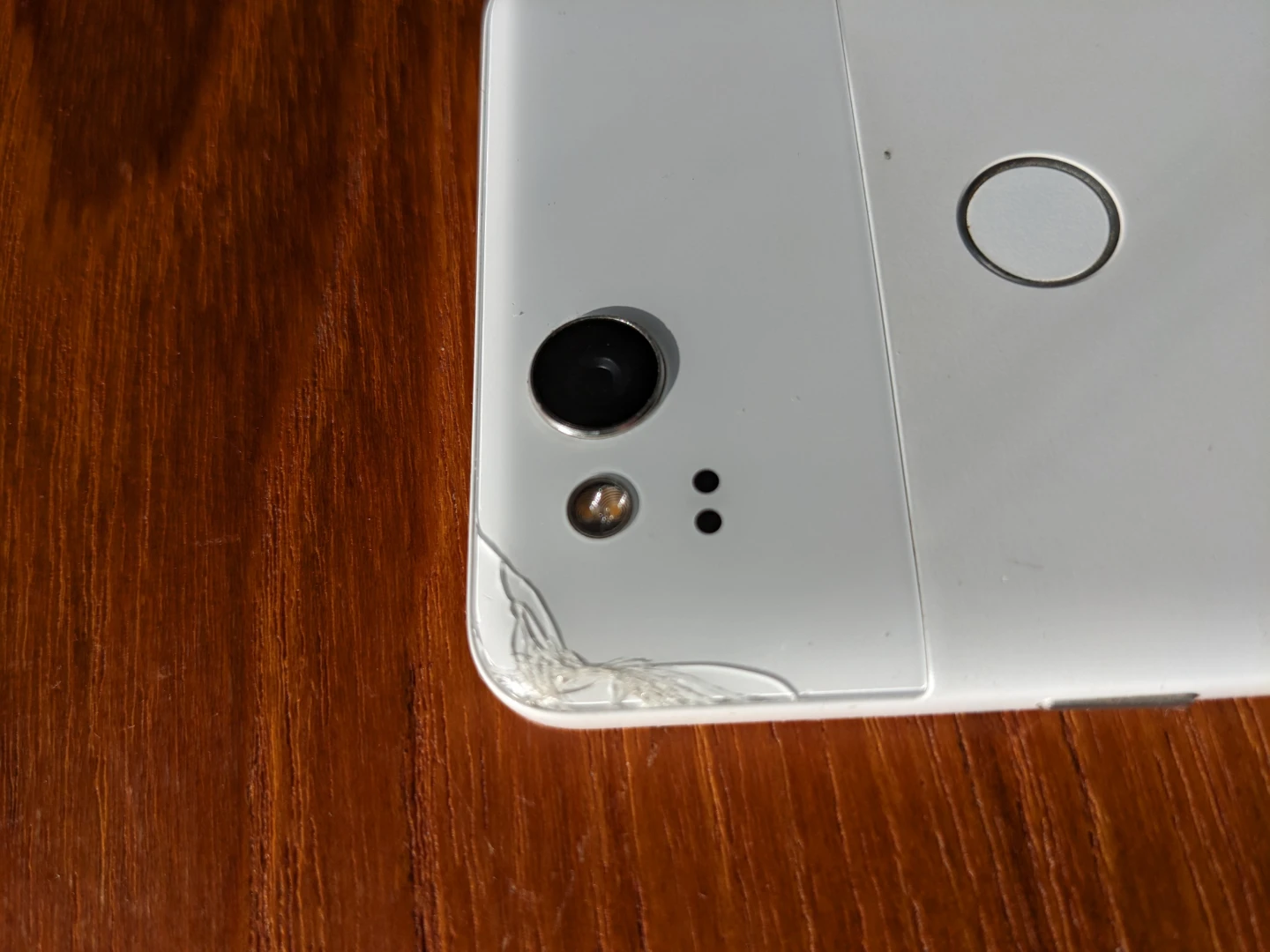 Google Pixel 2 - White - 64gb Unlocked - photo 3
