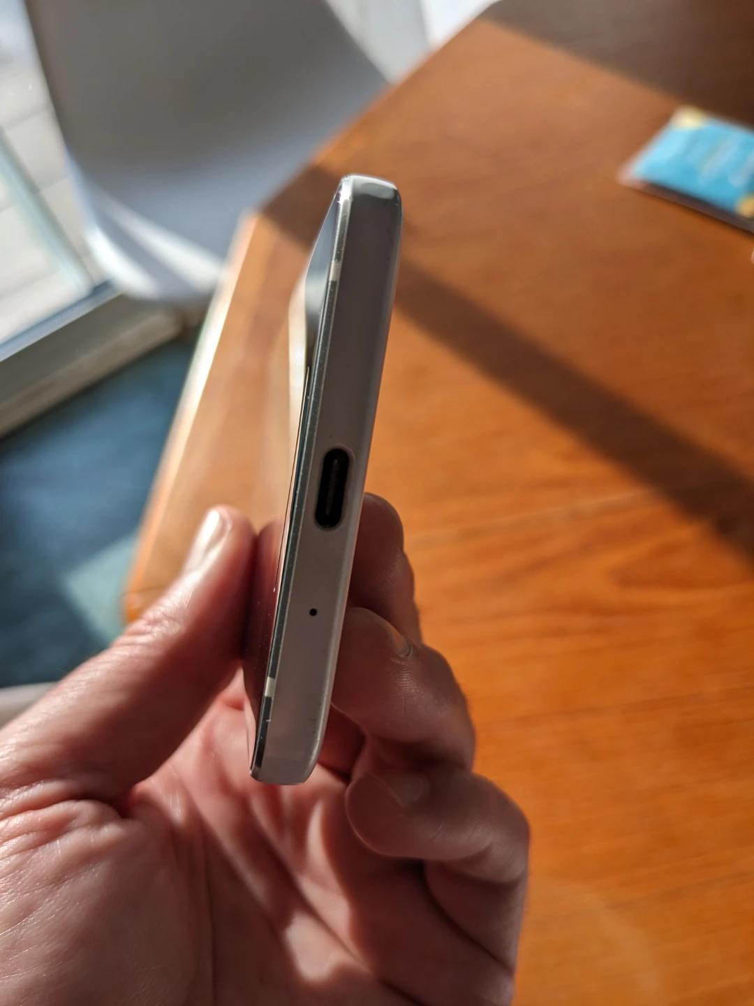 Google Pixel 2 - White - 64gb Unlocked - photo 5