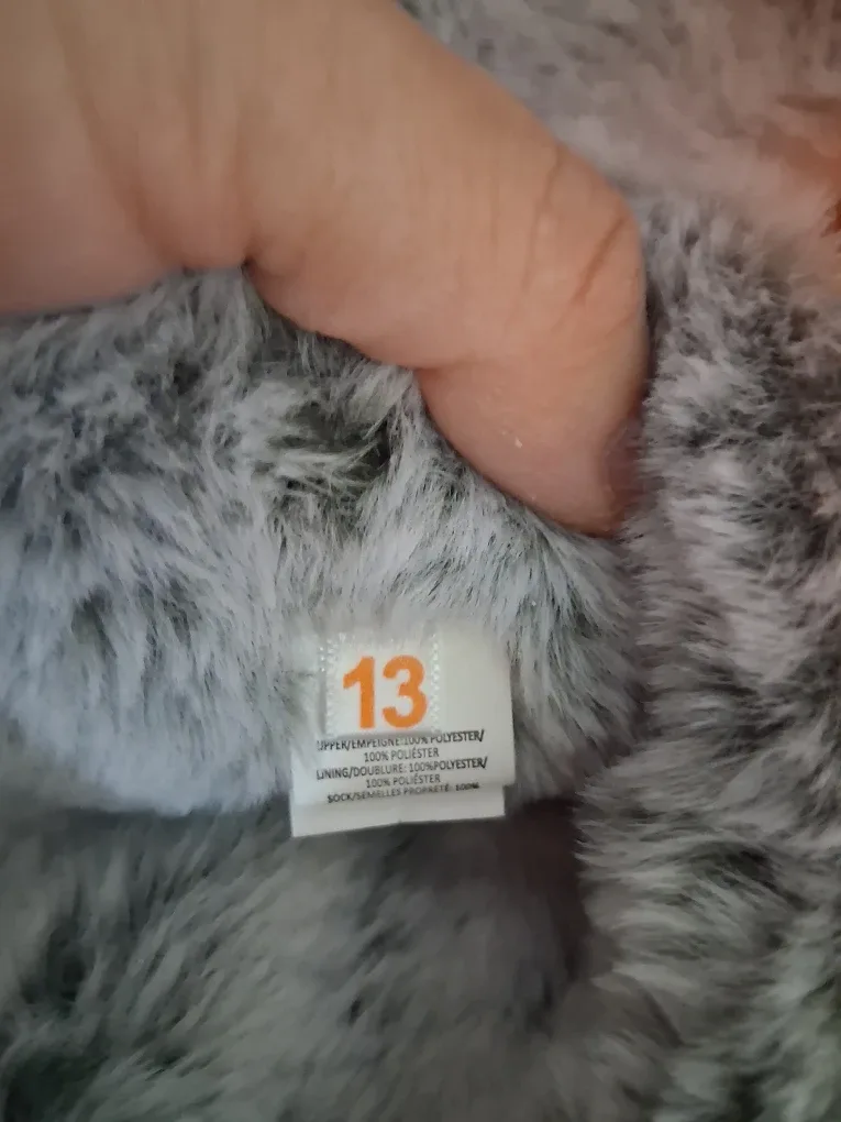 Brand NEW Winter Boots - Size 13 image indicator(5)