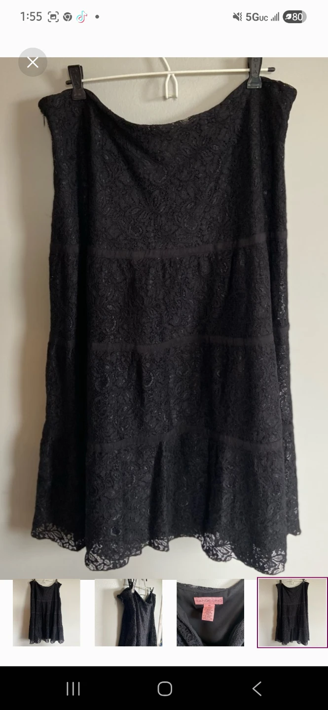 Women size 16 lace design A line skirt