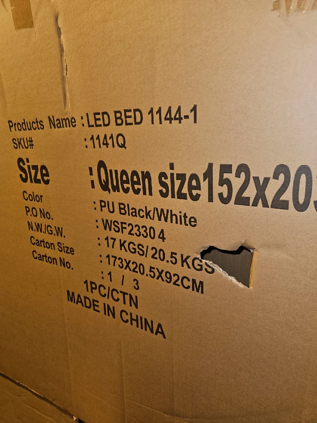 New Queen LED Bed 1144-1 Black/White image indicator(4)