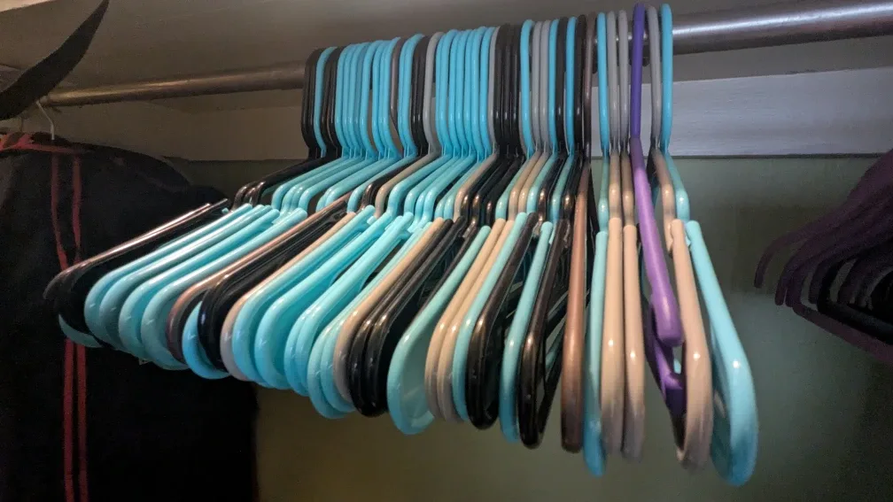 Clothes Hangers ~ 45 count