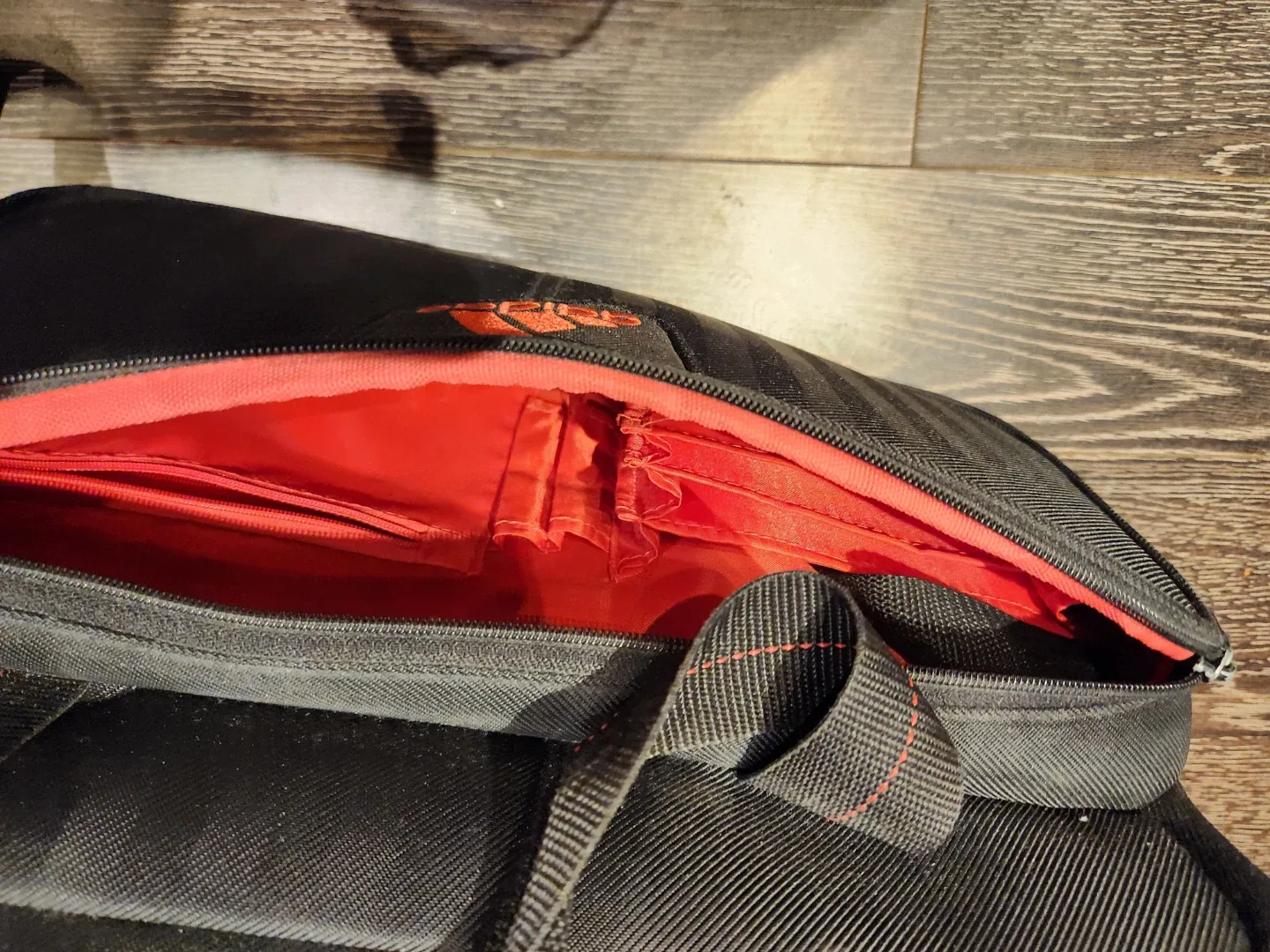 Adidas Black Laptop Bag image indicator(3)