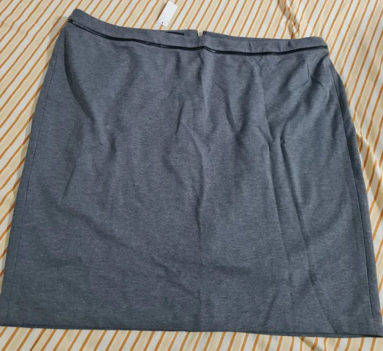 Talbots Plus Size 24W Grey Skirt image indicator(2)