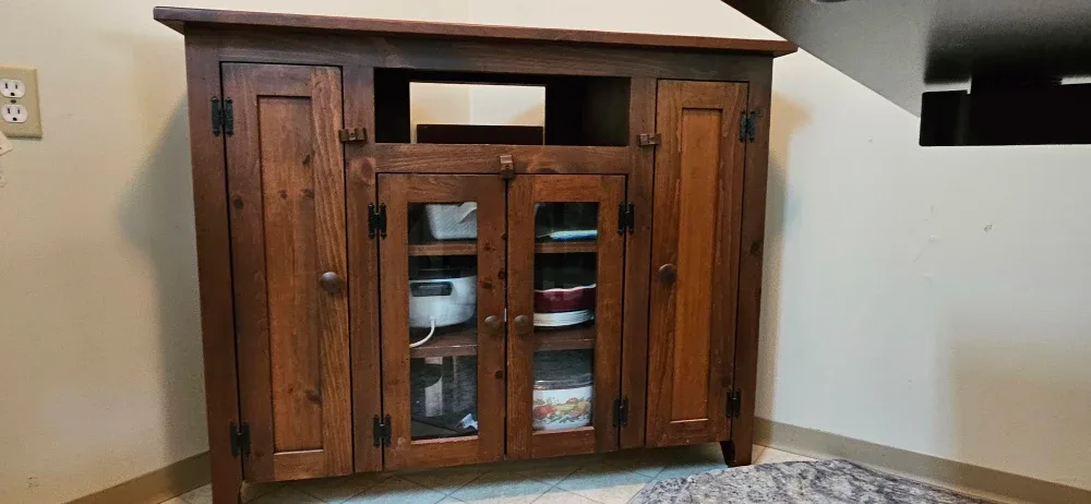 Dining room furniture/Dinner ware storage image indicator(2)