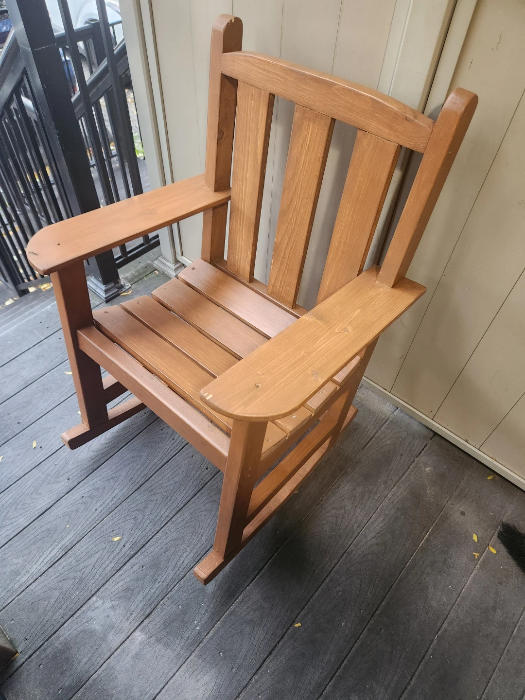 Wooden Rocking Chair - photo 3