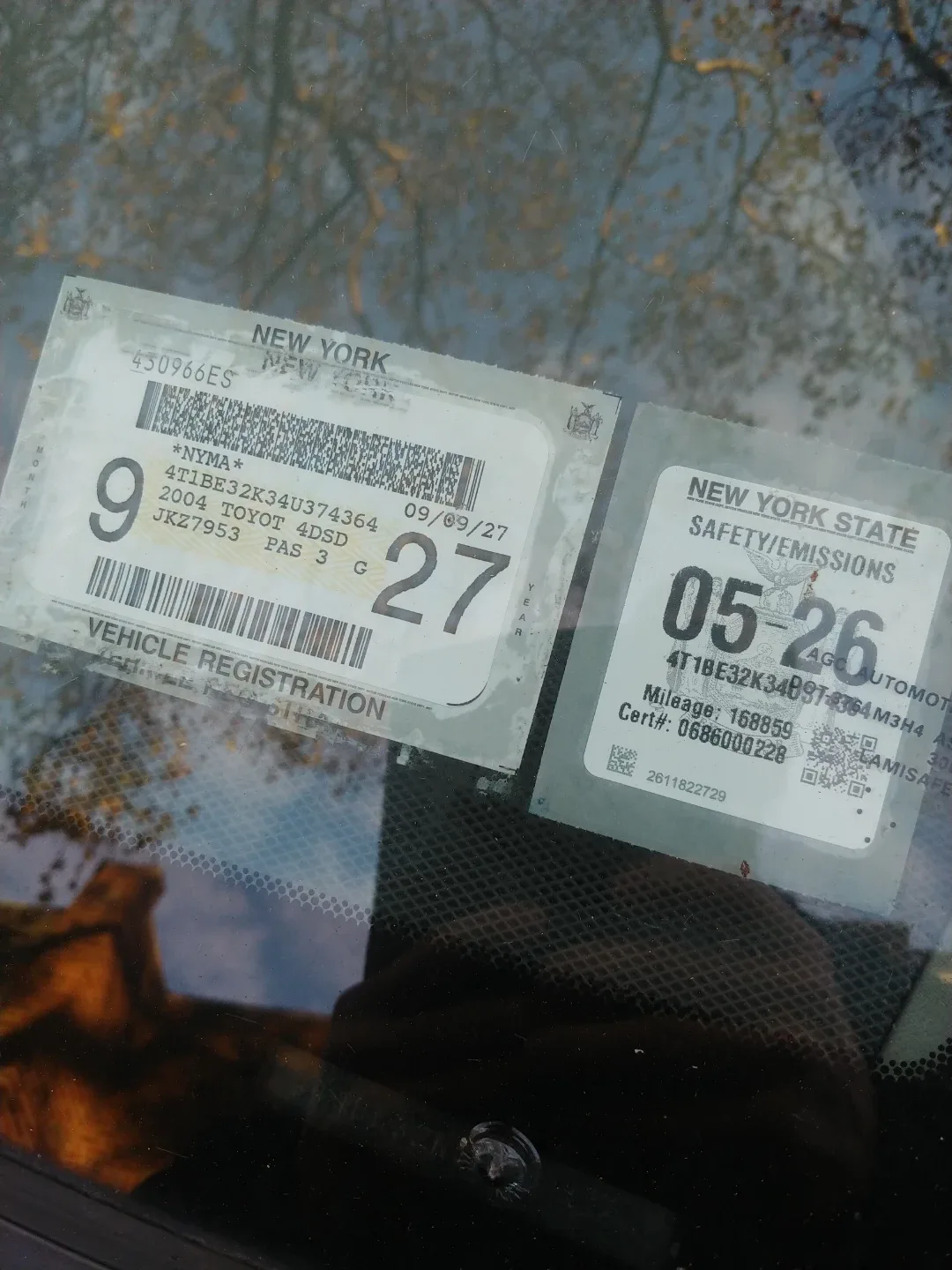 2004 Toyota Camry LE - Blue image indicator(4)