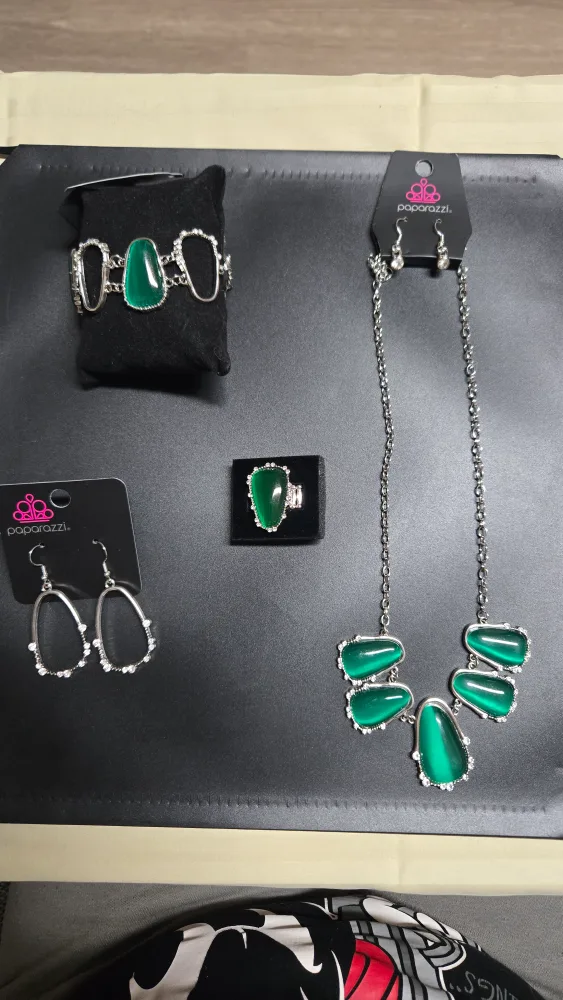 Paparazzi Green Stone Jewelry Set 4 pcs set