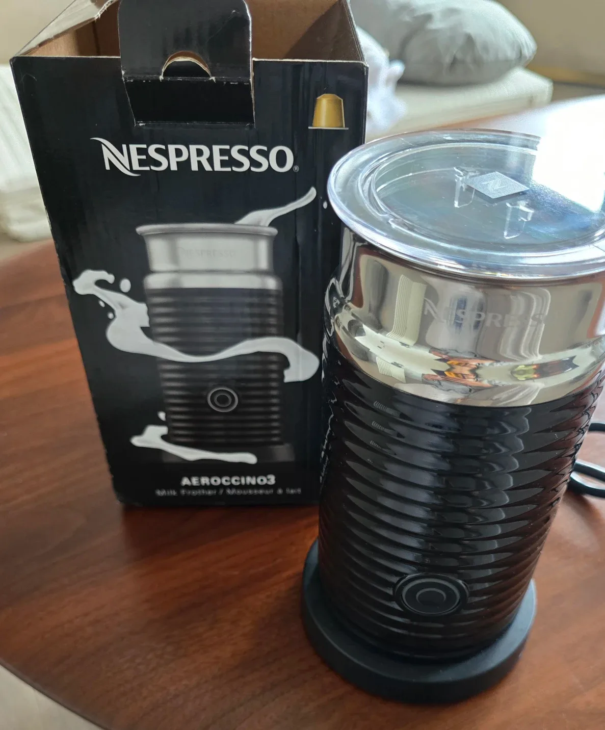 Nespresso Aeroccino3 Milk Frother - Like New! image indicator(3)