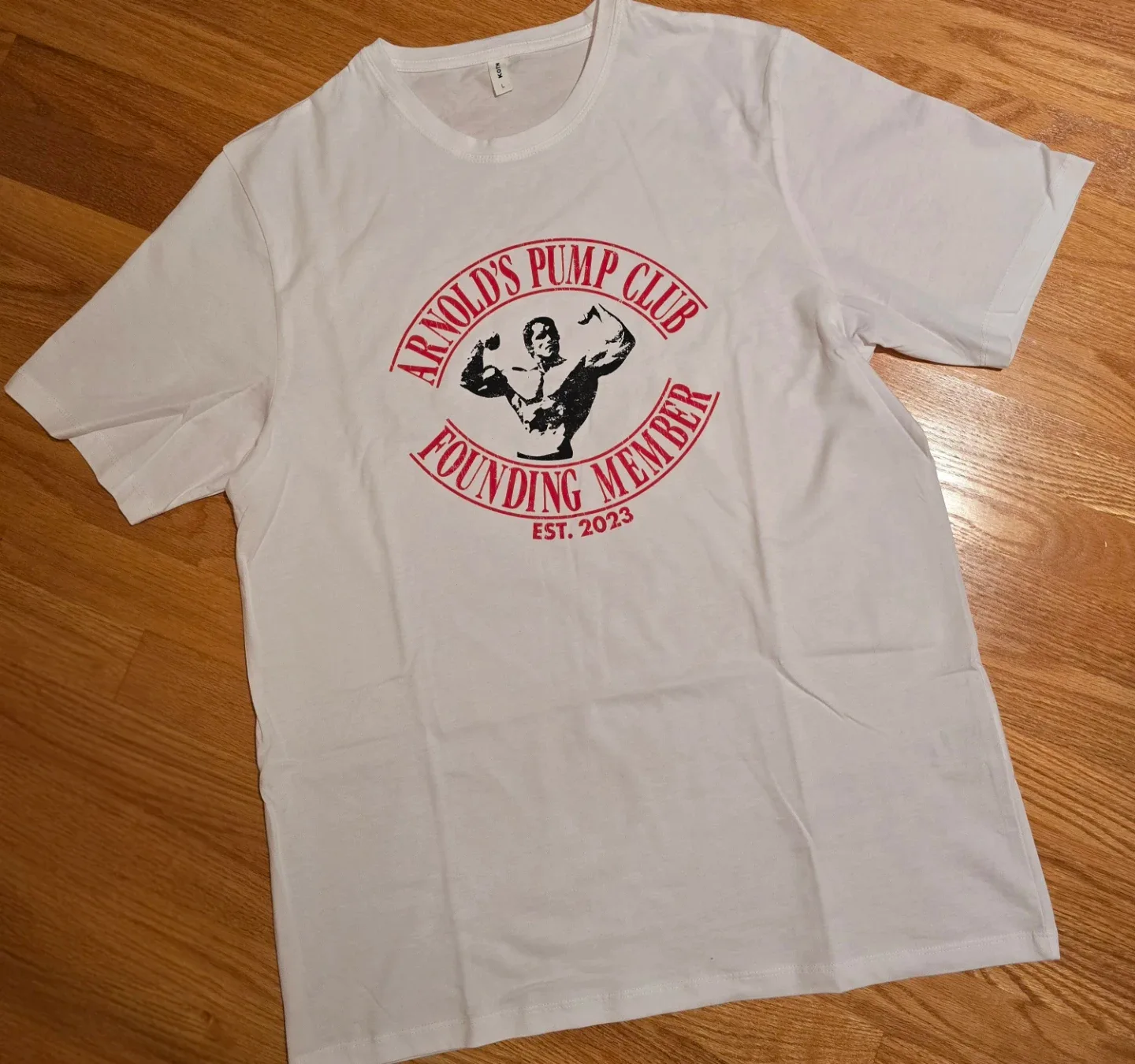 Arnold's Pump Club T-Shirt image indicator(2)