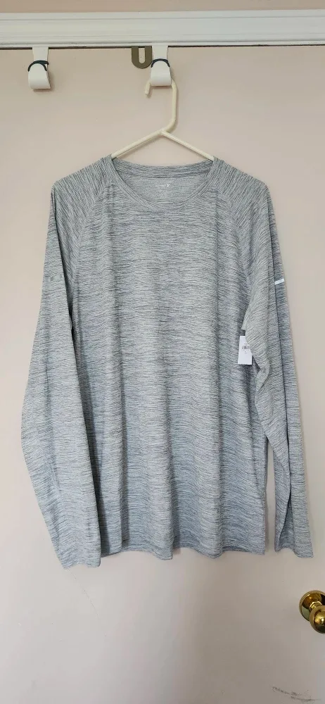 Old Navy Active Long Sleeve Top - Size XL image indicator(2)