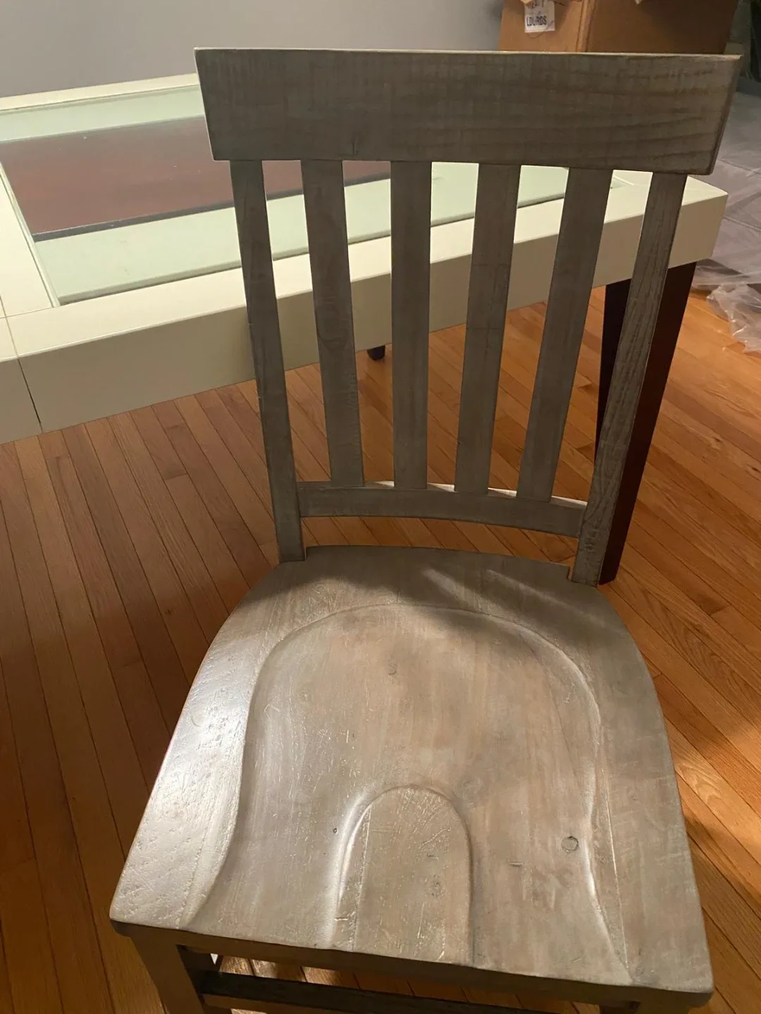 Wooden Dining Chair - Great Condition image indicator(2)