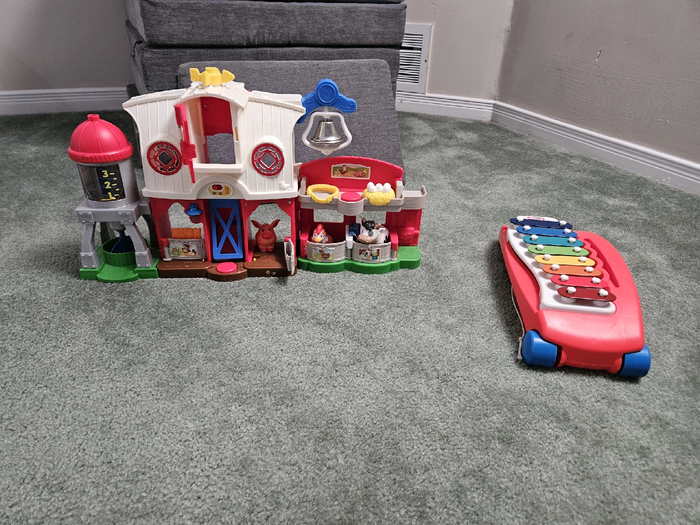 Fisher-Price Little People Farm + Little Tikes Xylophone