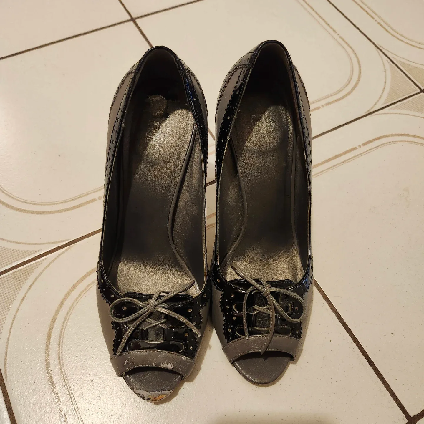 FREE JLO Leather Sole Grey Heels, Size 71/2 image indicator(2)