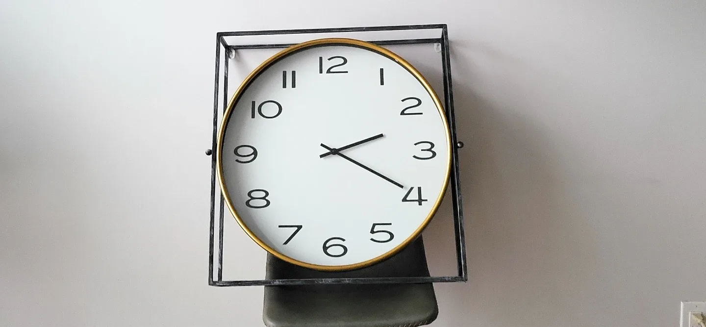 Pier 1 Imports Wall Clock 24 x 26 inches image indicator(5)