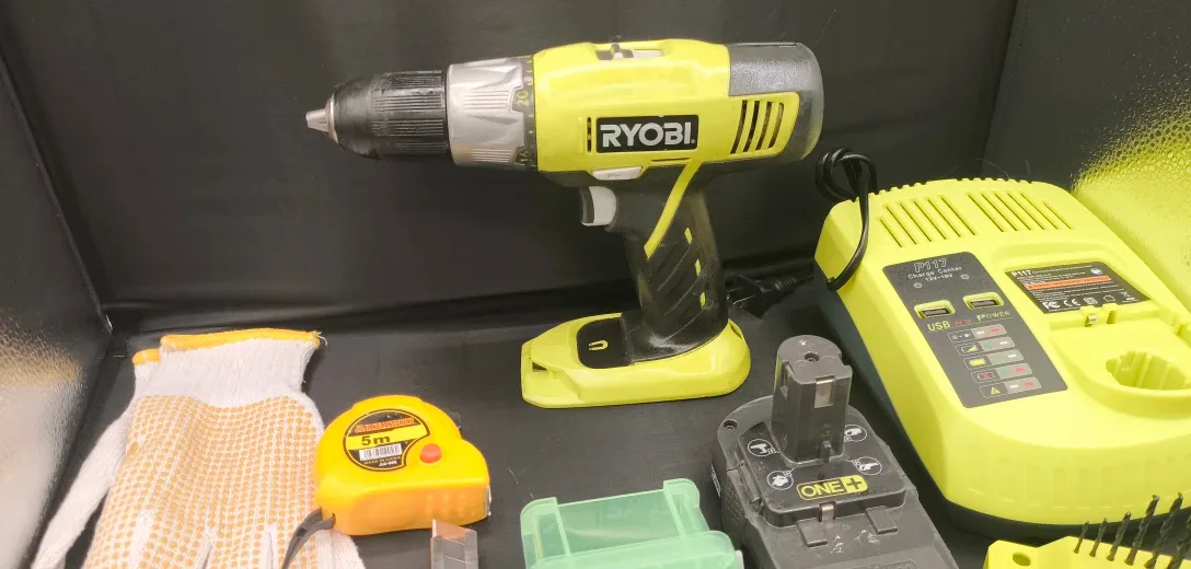 Ryobi P271 19.2V Cordless Drill Kit image indicator(4)