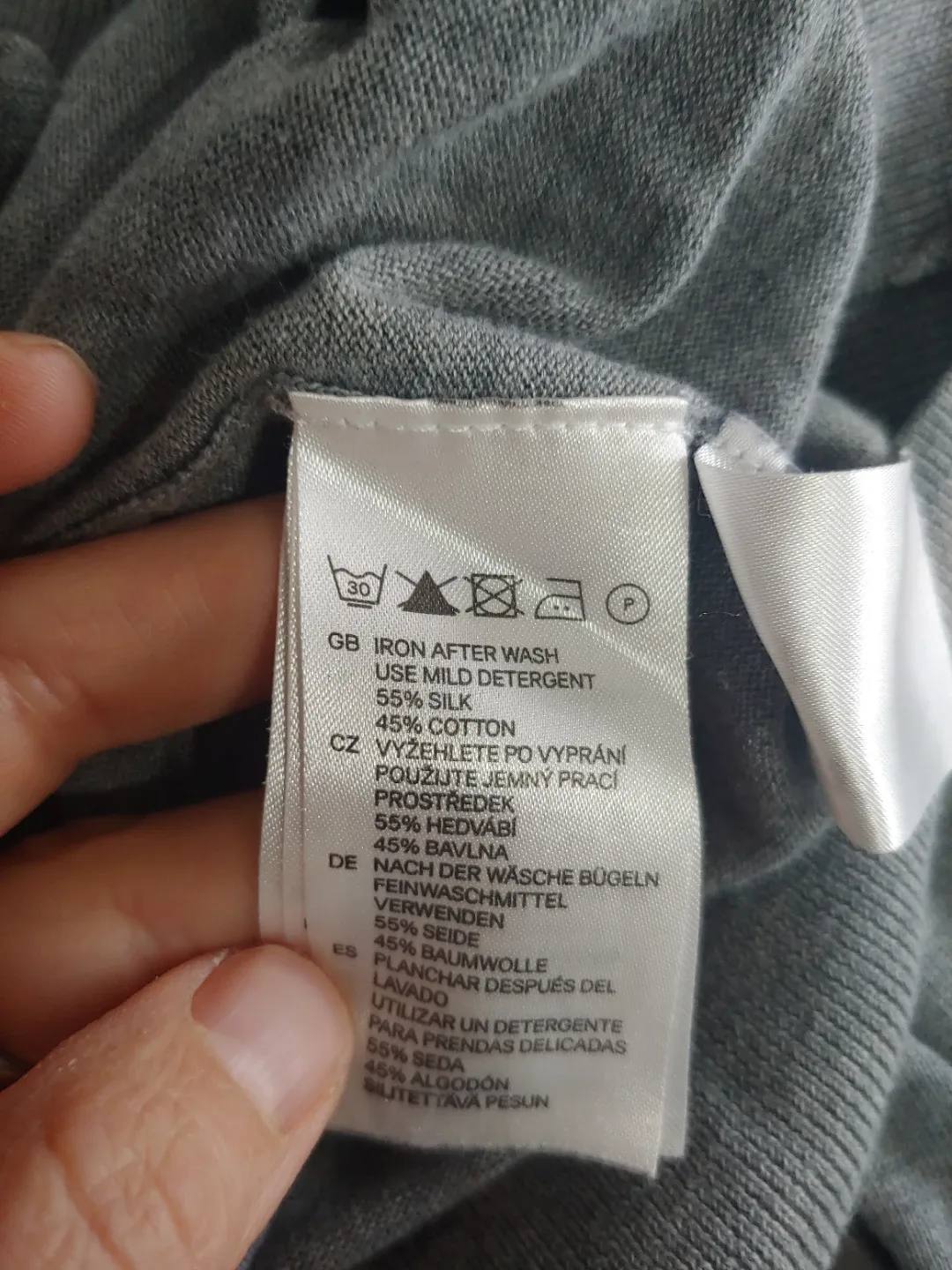 H&M Silk Cotton Cardigan - Size M image indicator(4)