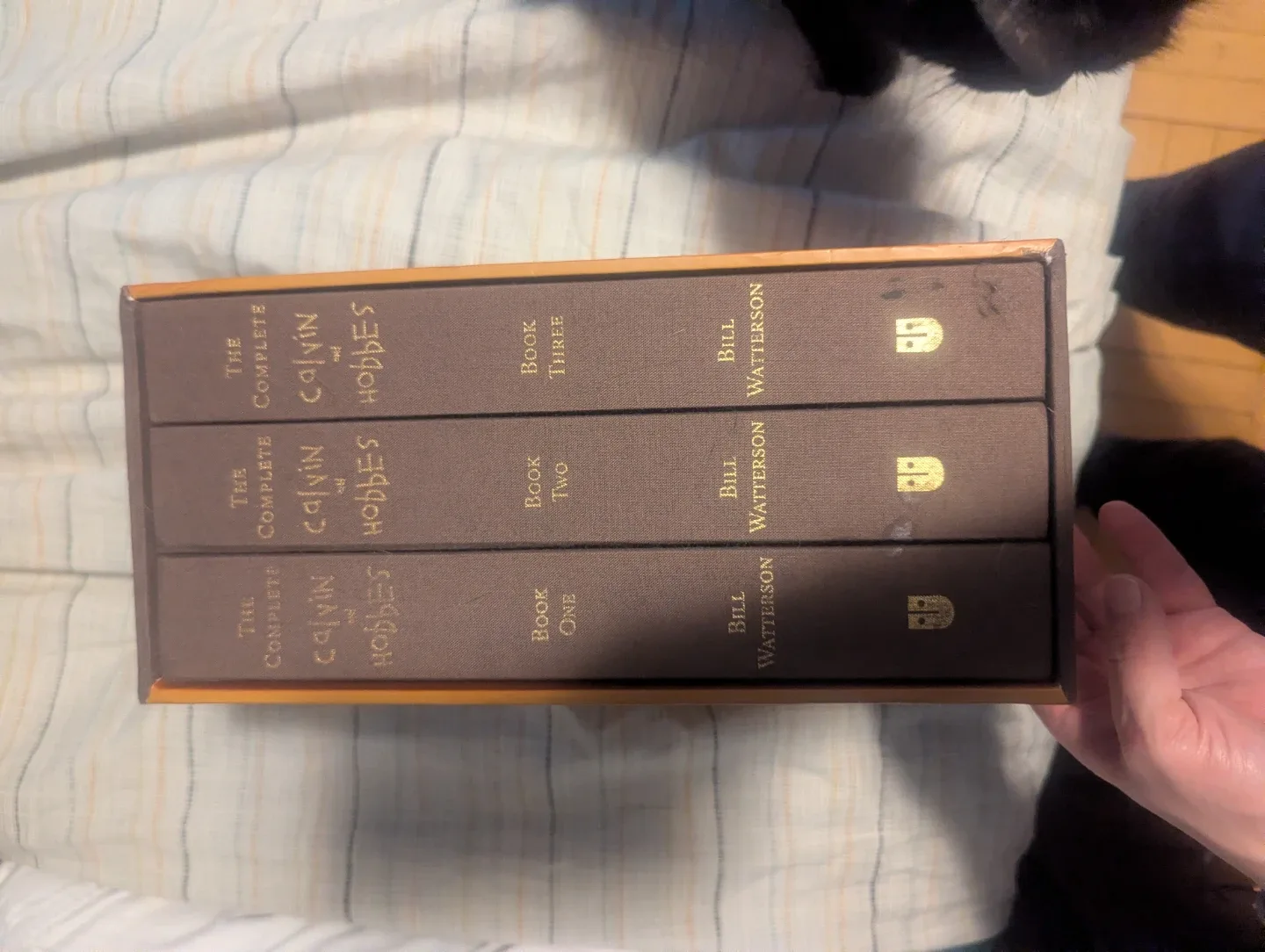 Calvin and Hobbes complete works Hard Cover image indicator(2)