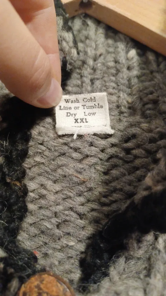 Handmade 100% Wool Cardigan XXL image indicator(4)