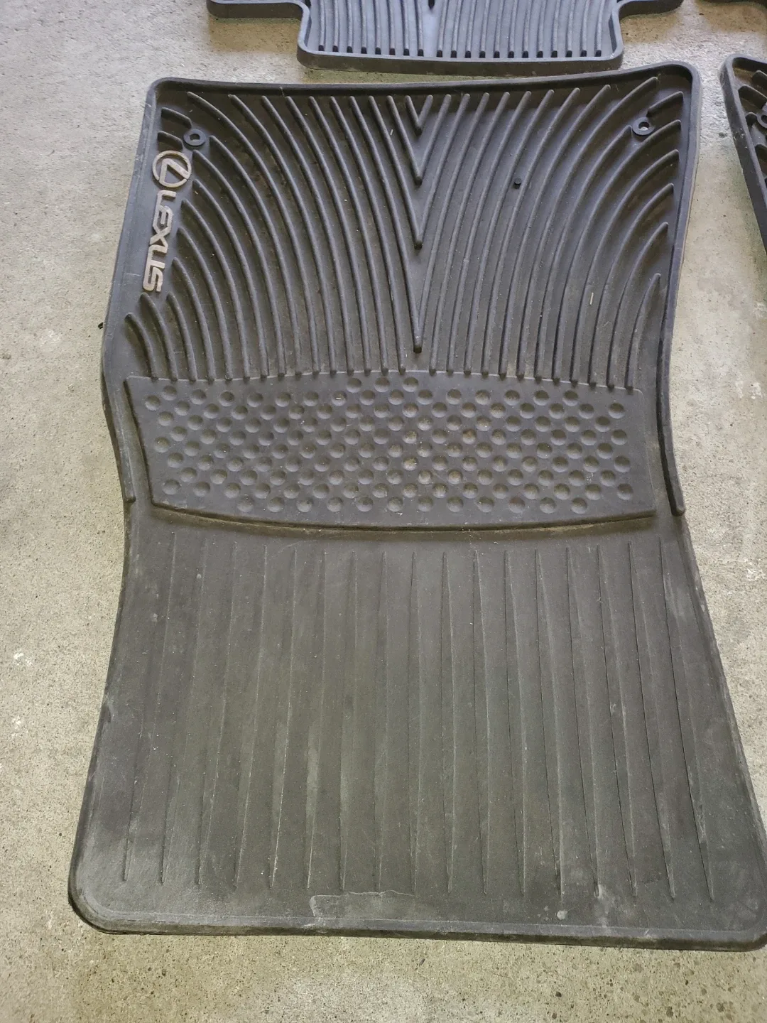 Lexus vehicle Floor Mats - Set of 4 image indicator(2)