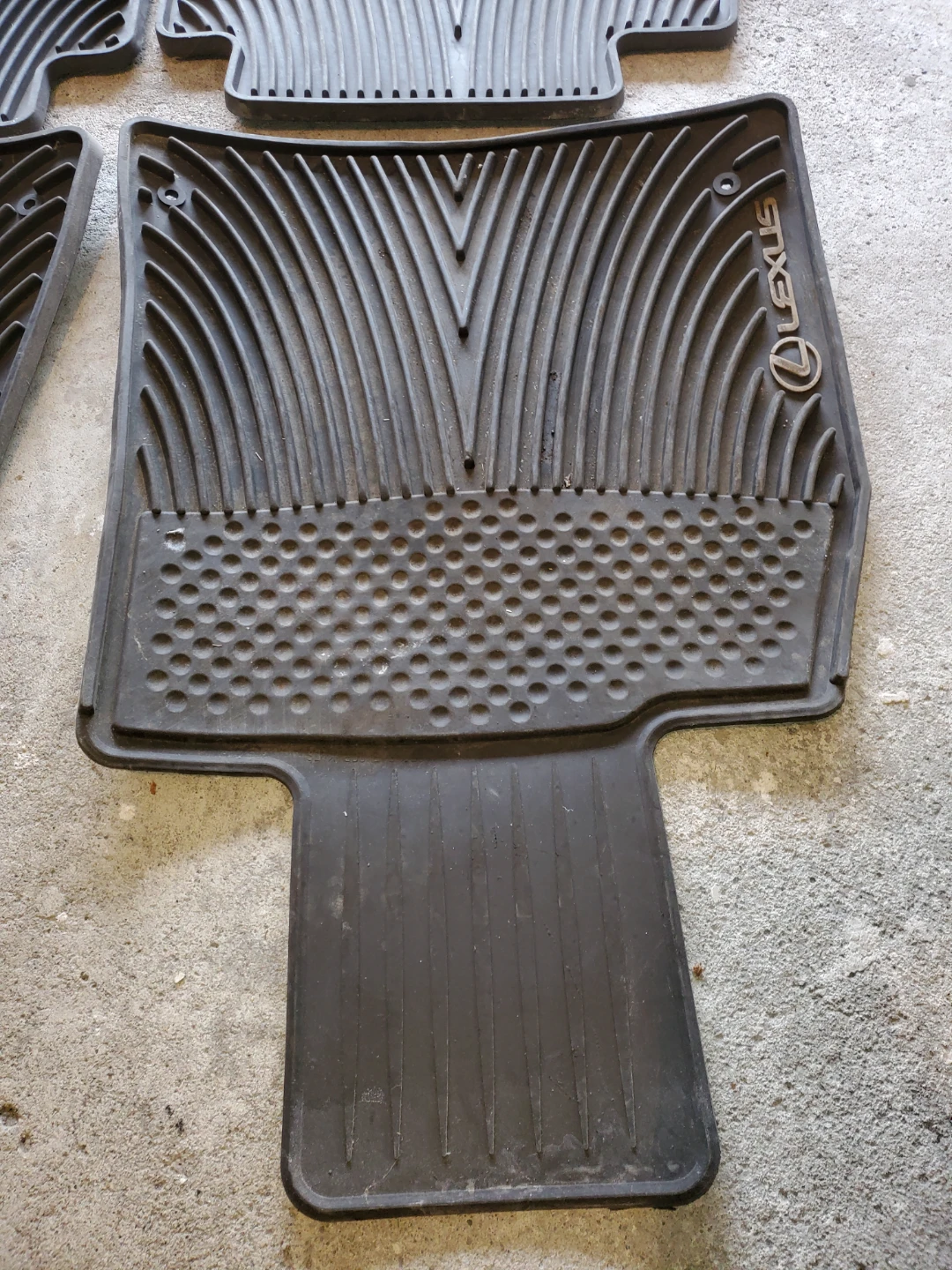 Lexus vehicle Floor Mats - Set of 4 - photo 3