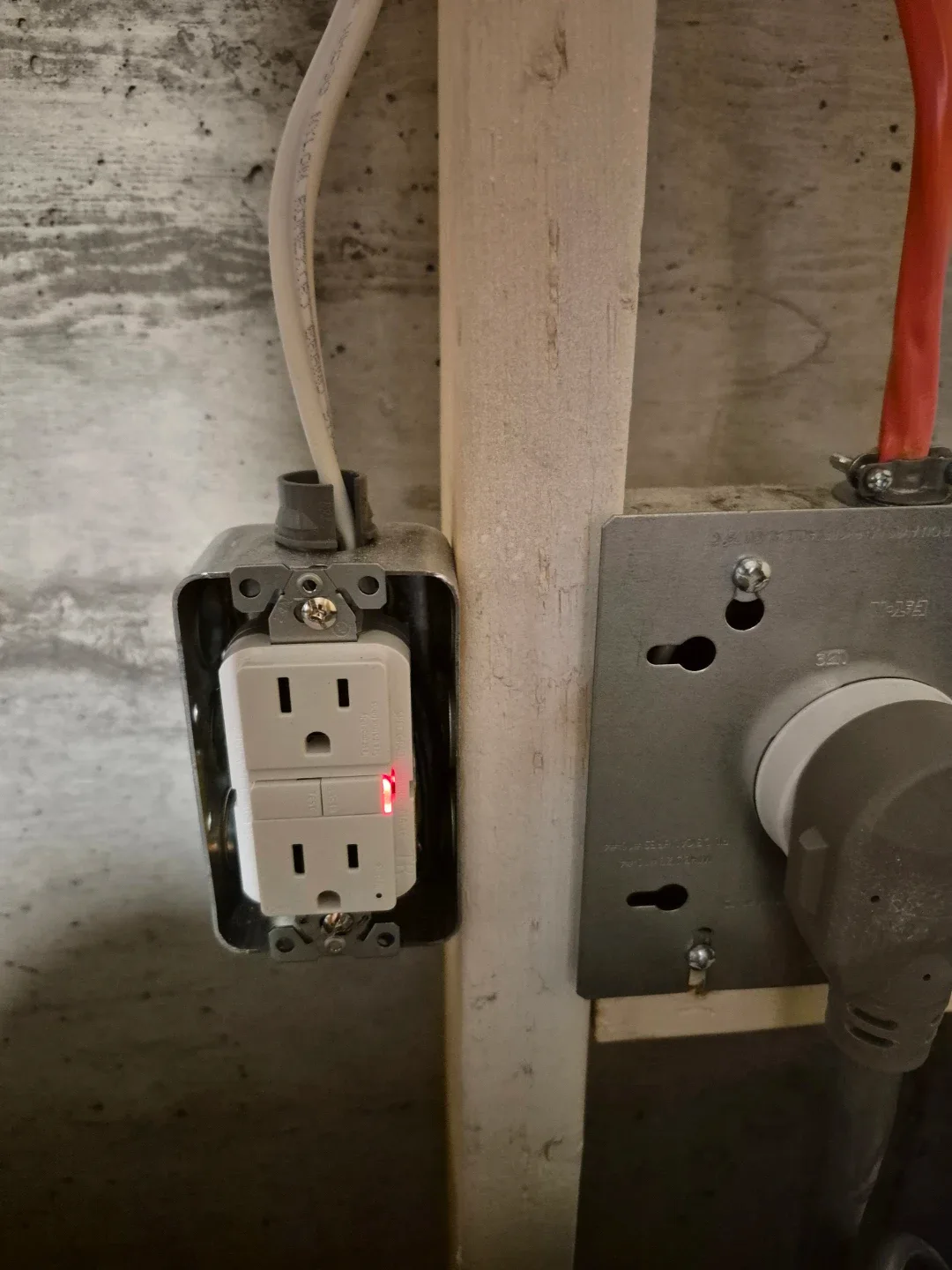 Residential Electrical Handy Jobs image indicator(8)