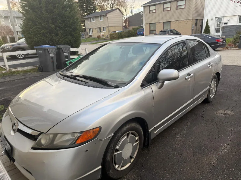 Honda Civic - Silver Sedan image indicator(5)