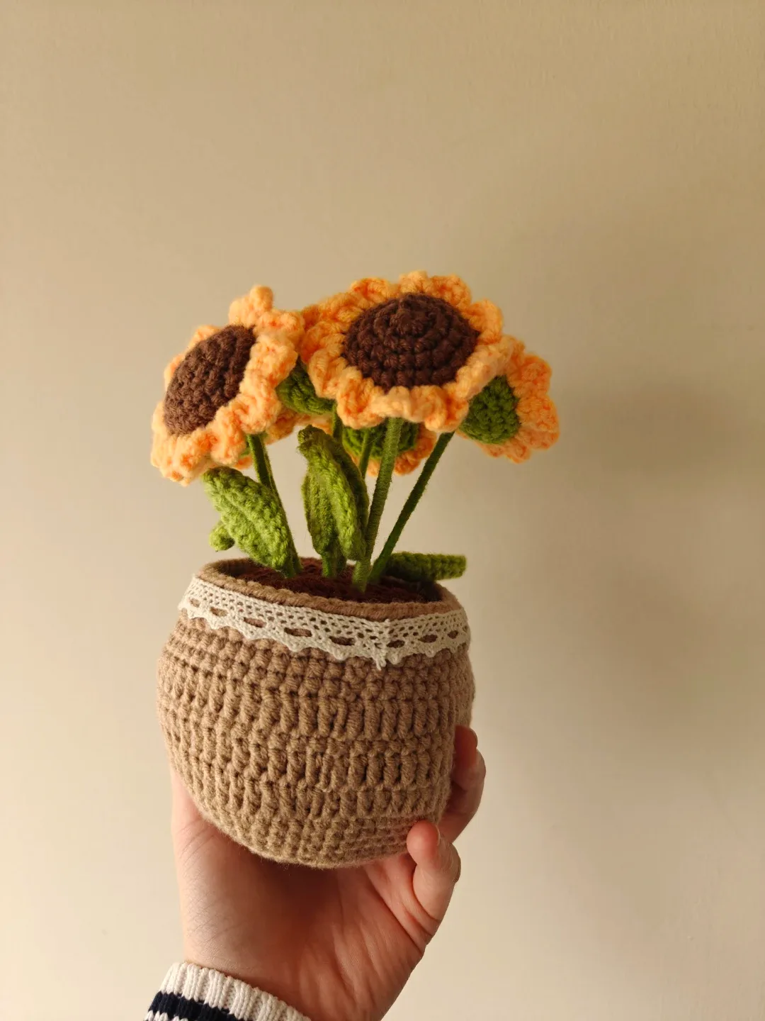 Crocheted Sunflower Plant image indicator(3)