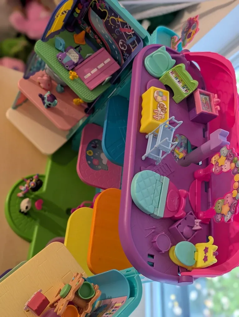 Gabby's Dollhouse Playset image indicator(4)