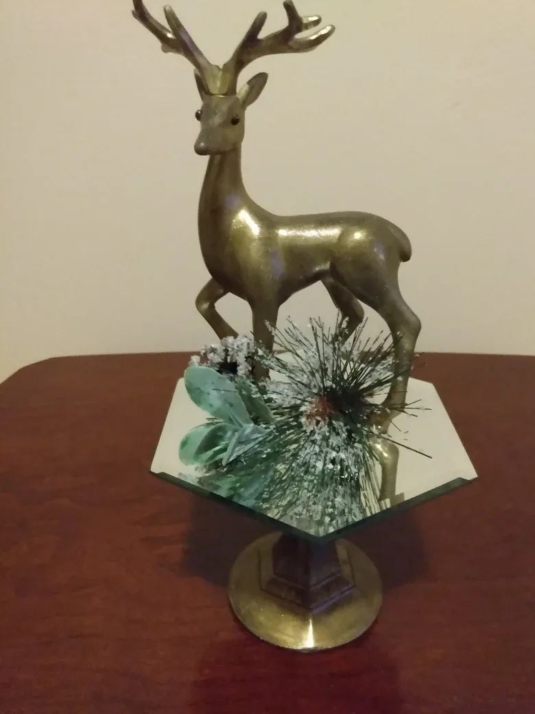 10" Decorative Reindeer on glass pedestal, great gift idea image indicator(3)