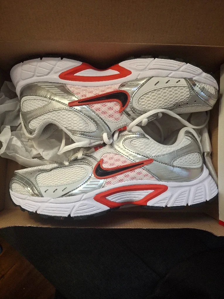 Nike Running Shoes - White/Silver