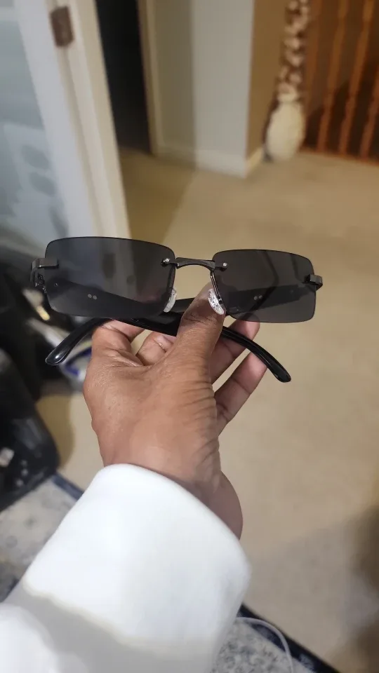 New Smart Glasses with Audio image indicator(2)