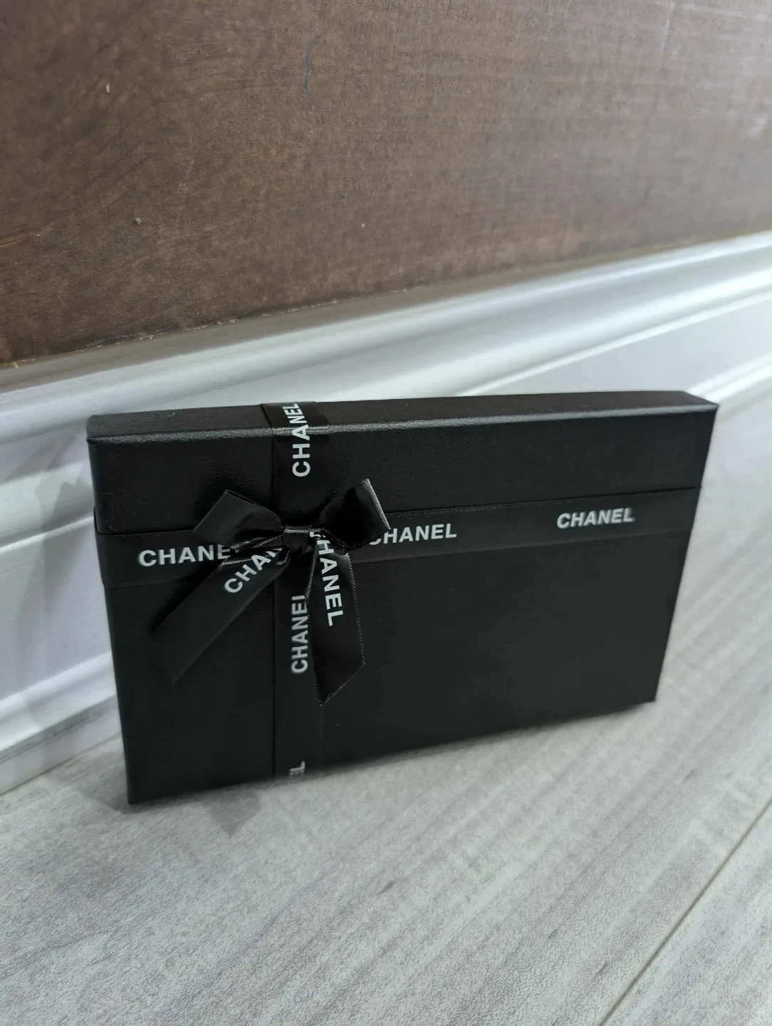 Chanel Miniature Perfume Set - New in Box image indicator(3)