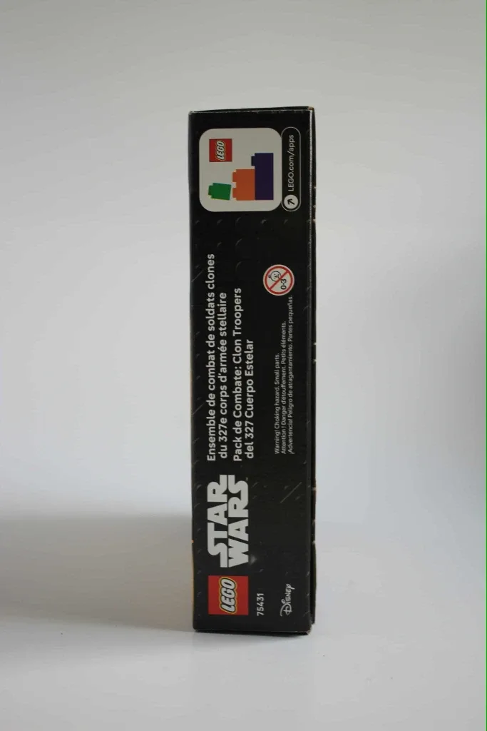 New LEGO Star Wars 75431 327th Star Corps Battle Pack image indicator(2)