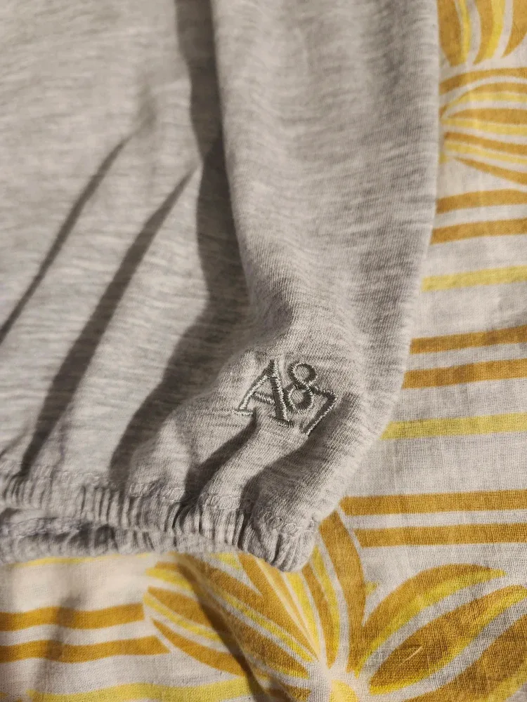 Grey Aeropostale babydoll top with button detailing image indicator(4)