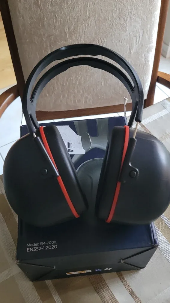 Safety Earmuffs - New!