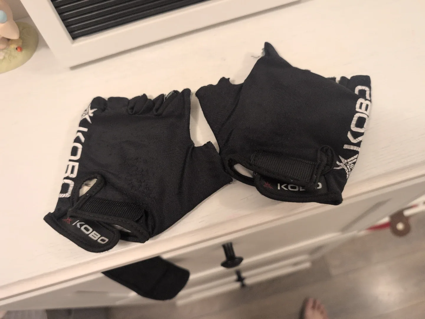 KOBO Black Cycling/GYM Gloves image indicator(3)