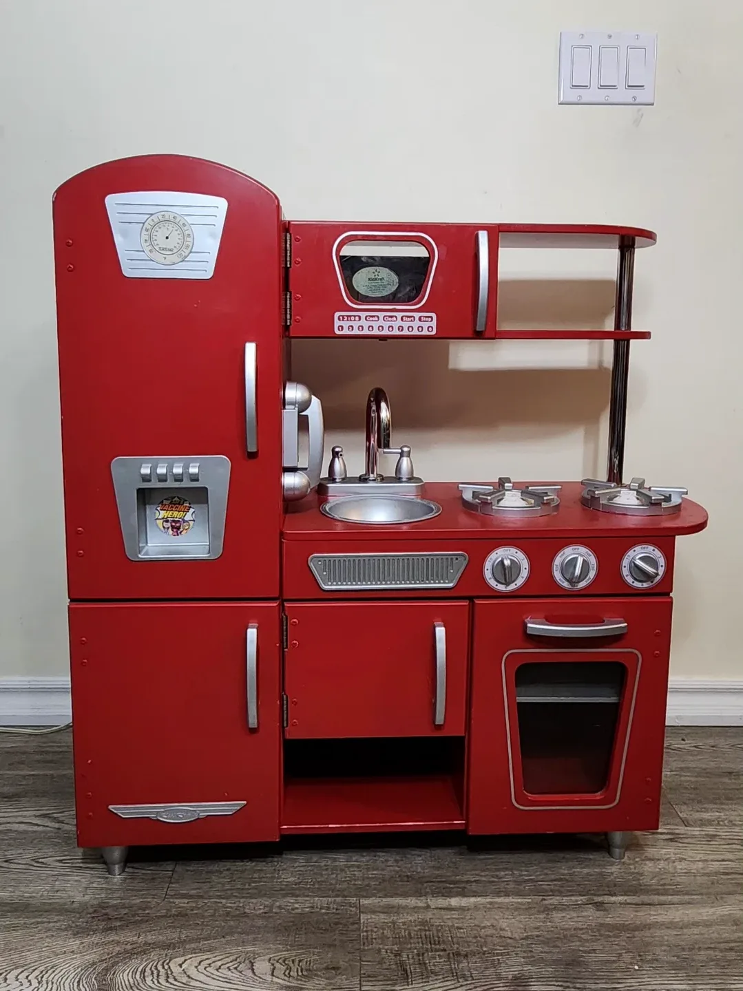 Red KidKraft Retro Toy Kitchen Set image indicator(7)