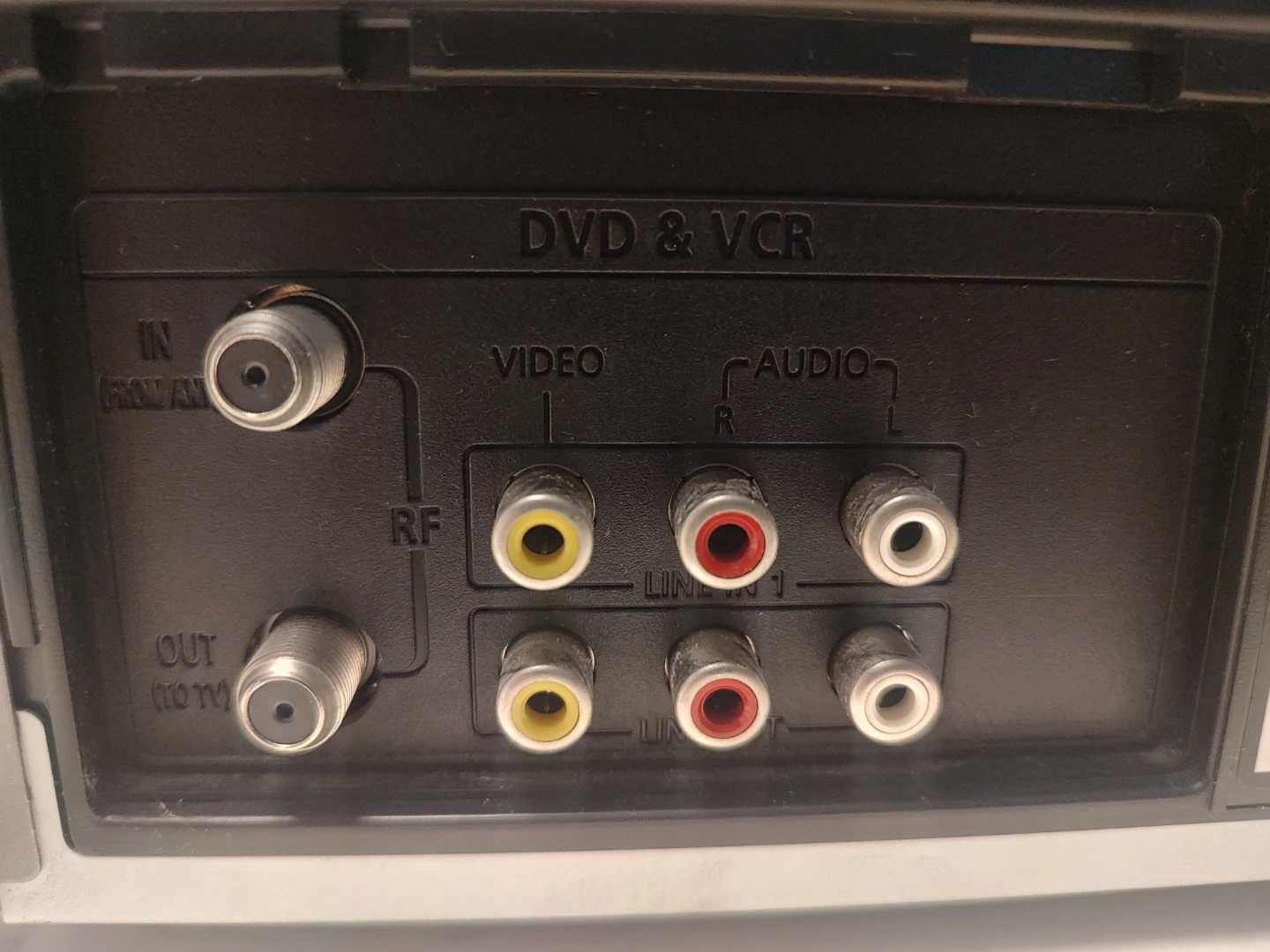 Samsung DVD/CD-R/RW/MP3 DVD-V2000 Player - photo 4
